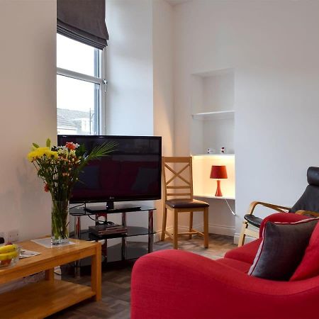 Courtyard Holiday Apartments Inverkeithing Exteriör bild