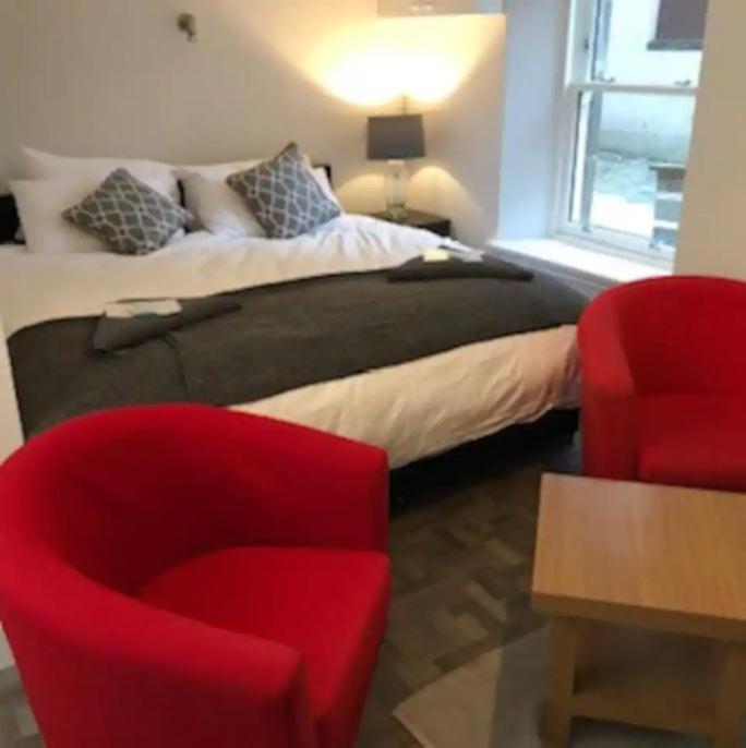 Courtyard Holiday Apartments Inverkeithing Exteriör bild