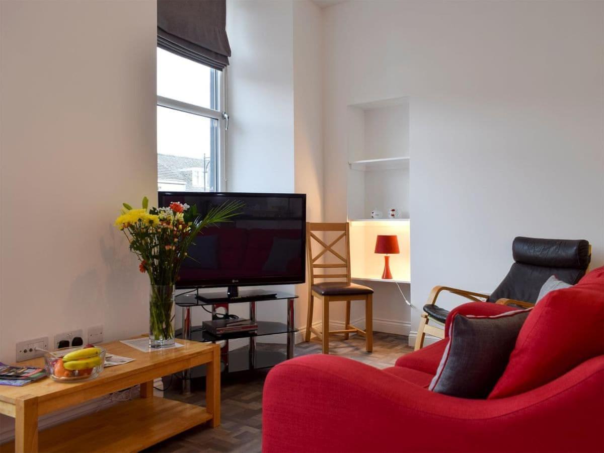 Courtyard Holiday Apartments Inverkeithing Exteriör bild