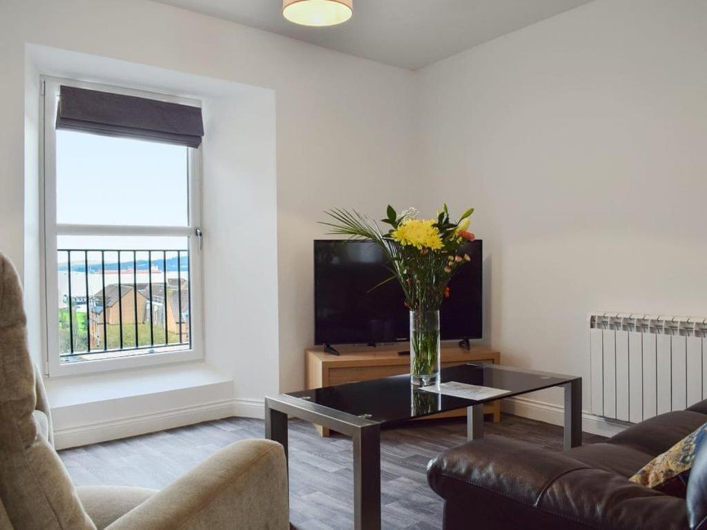 Courtyard Holiday Apartments Inverkeithing Exteriör bild